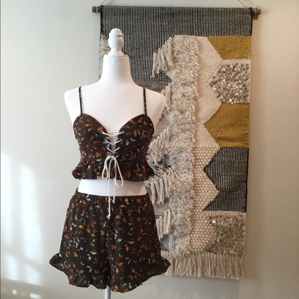 Butterfly Ruffled Set